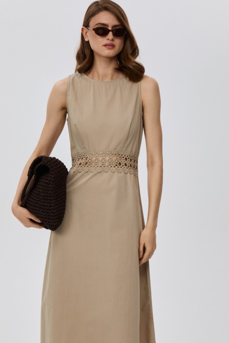 платье с кружевной вставкой от бренда снежная королева вид слева