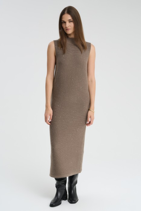 платье с пайетками от бренда снежная королева вид слева