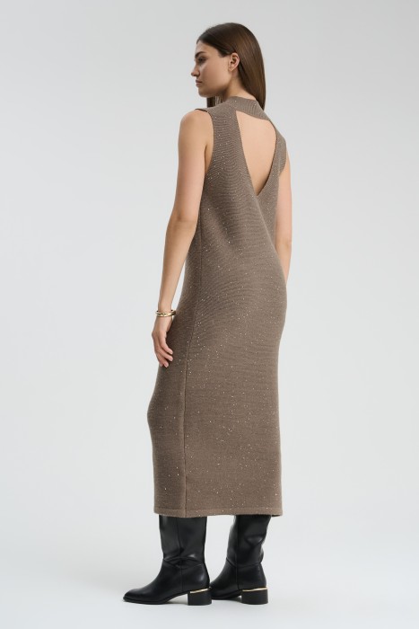 платье с пайетками по цене 2520 руб вид справа