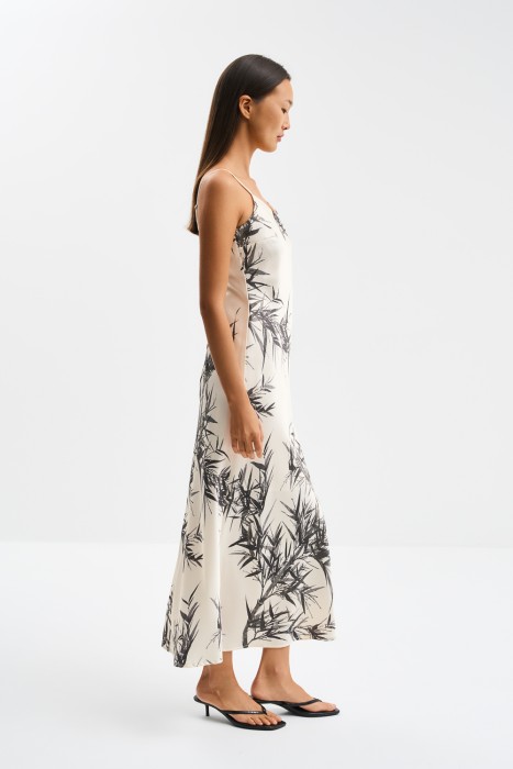 Товар с артикулом 755234003 вид сзади