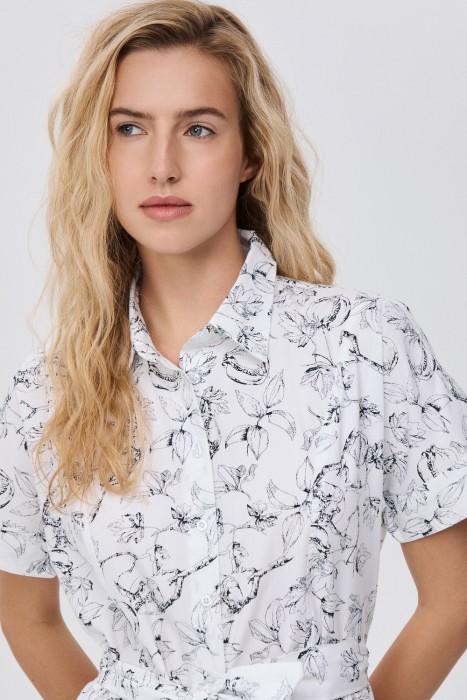 платье с принтом из россии вид сбоку