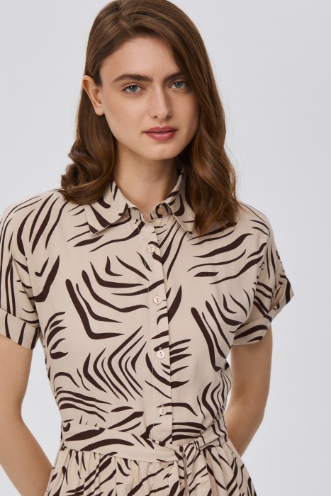 платье с принтом из россии вид сбоку