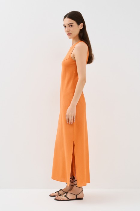 платье с разрезом от бренда снежная королева вид слева