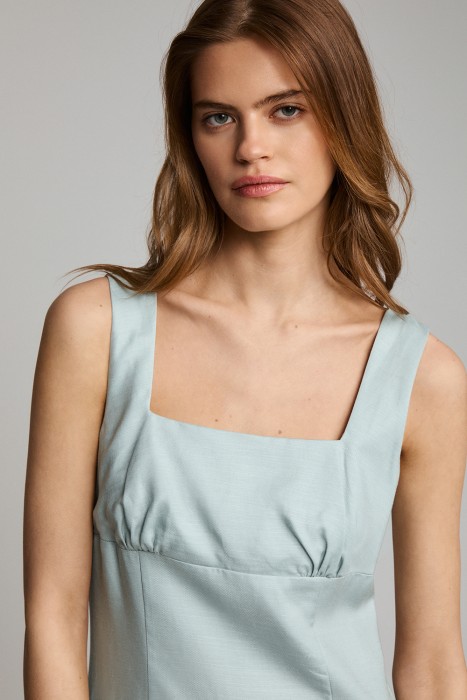 платье с разрезом из россии вид сбоку