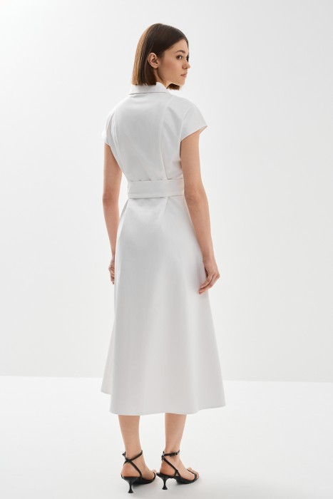 платье с ремнем по цене 2030 руб вид справа