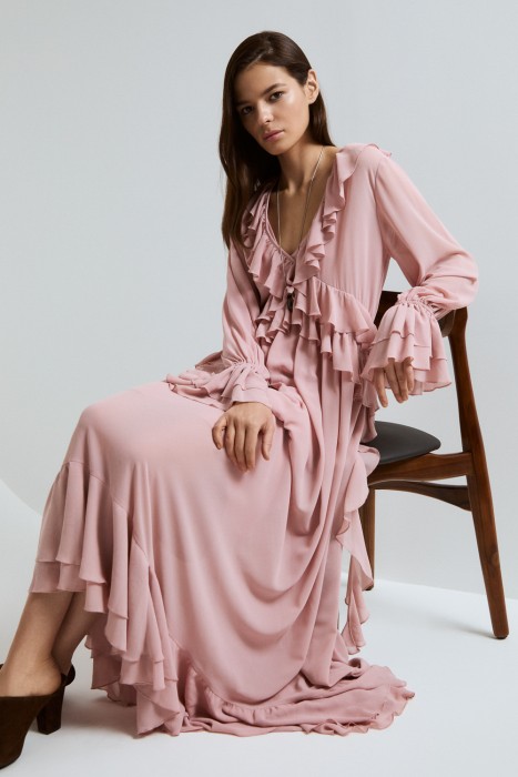 платье с рюшами по цене 6040 руб вид справа