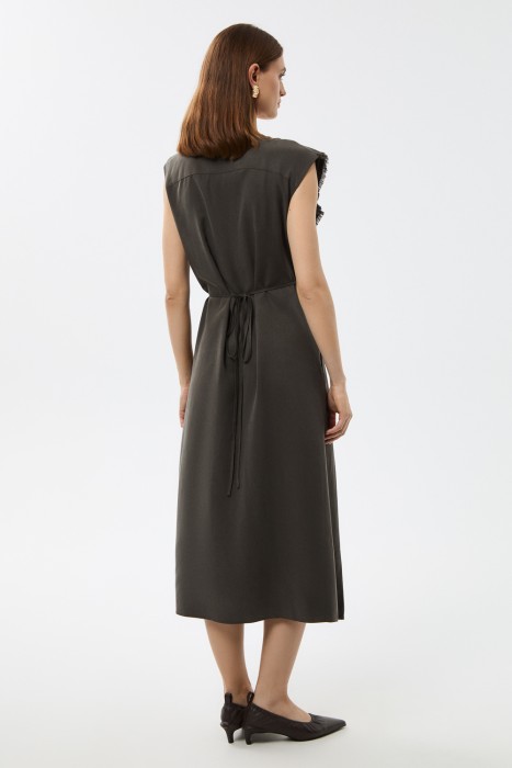 платье с воланом из россии вид сбоку