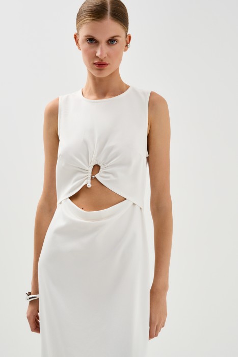 платье с вырезом от бренда снежная королева вид слева