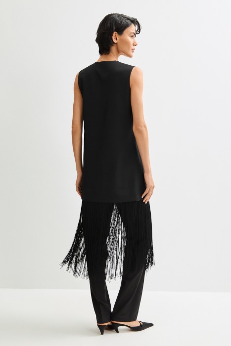 платье-туника с бахромой по цене 2440 руб вид справа