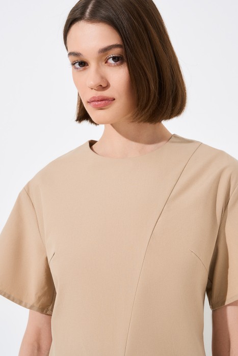 платье по цене 2090 руб вид справа