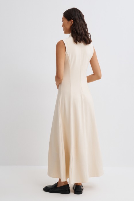 платье по цене 2800 руб вид справа