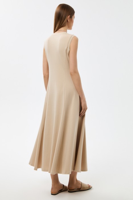 платье по цене 4320 руб вид справа