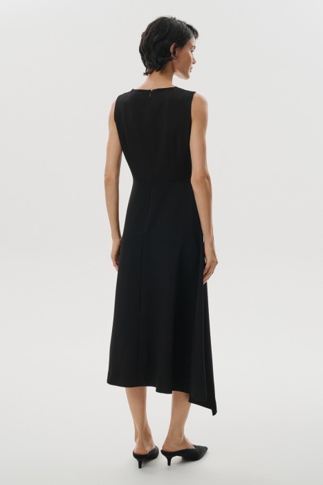 платье по цене 5600 руб вид справа