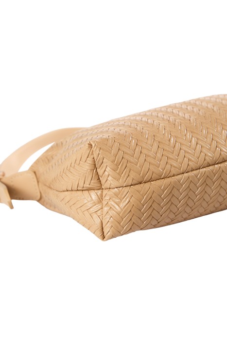 плетеная сумка из искусственной кожи из россии вид сбоку