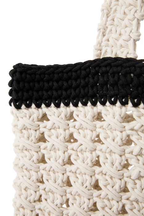 плетеная сумка из текстиля из россии вид сбоку