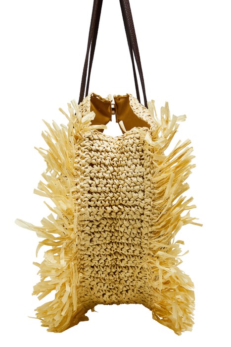 плетеная сумка от бренда снежная королева вид слева