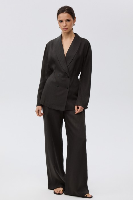 приталенный жакет от бренда снежная королева вид слева