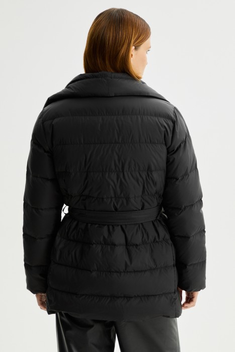 пуховая куртка с поясом по цене 5530 руб вид справа