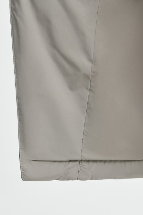 пуховая куртка из россии вид сбоку