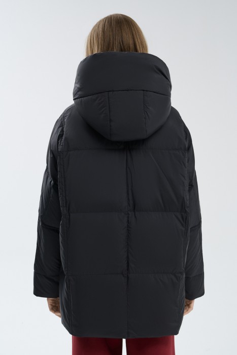 пуховик с капюшоном по цене 5000 руб вид справа