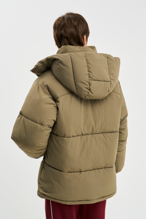 пуховик с капюшоном по цене 4560 руб вид справа