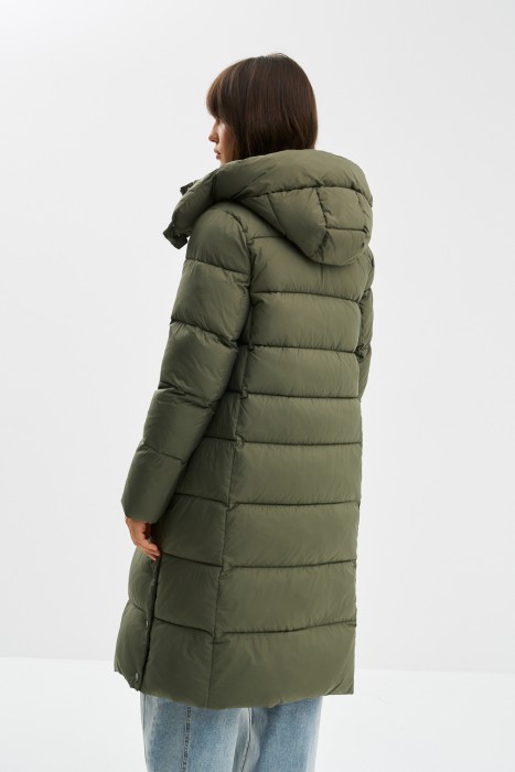 пуховик с капюшоном по цене 6760 руб вид справа