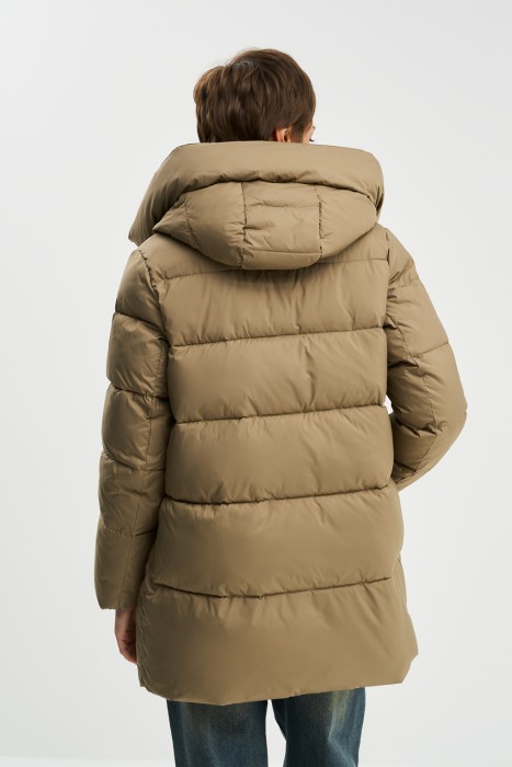 пуховик с капюшоном по цене 3740 руб вид справа