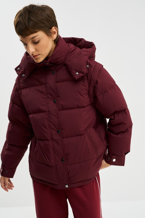 пуховик с капюшоном от бренда снежная королева вид слева