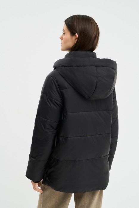 пуховик с капюшоном по цене 4070 руб вид справа