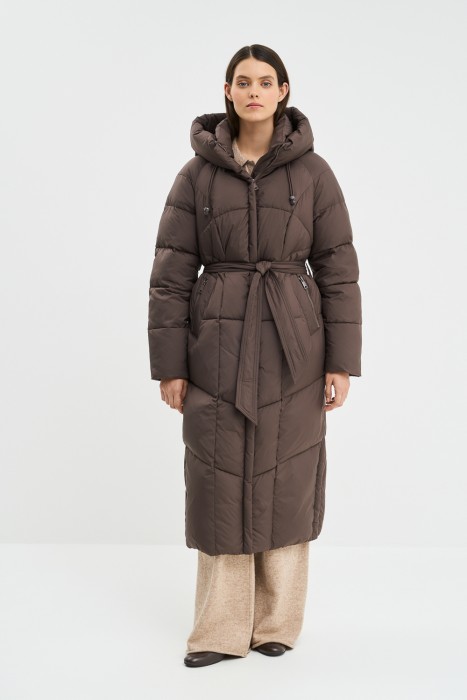 пуховик с капюшоном от бренда снежная королева вид слева