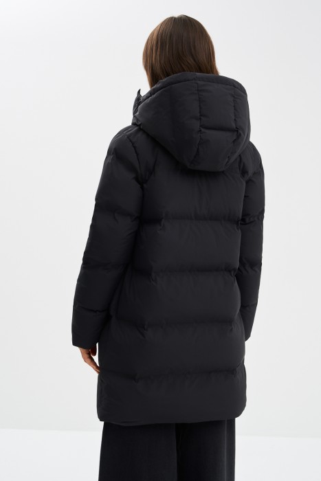 пуховик с капюшоном по цене 3250 руб вид справа