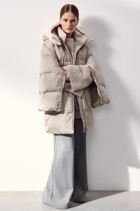 пуховик с капюшоном 781239003 фотография