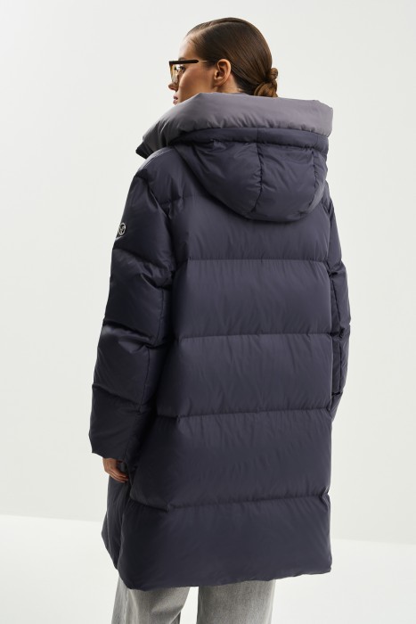 пуховик с капюшоном по цене 21530 руб вид справа