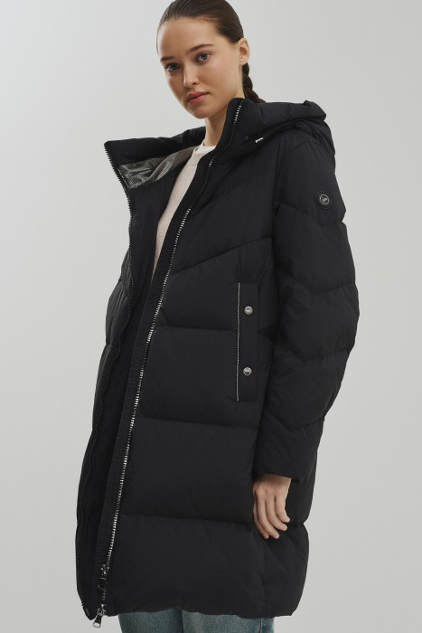 пуховик с капюшоном 799202003 фотография