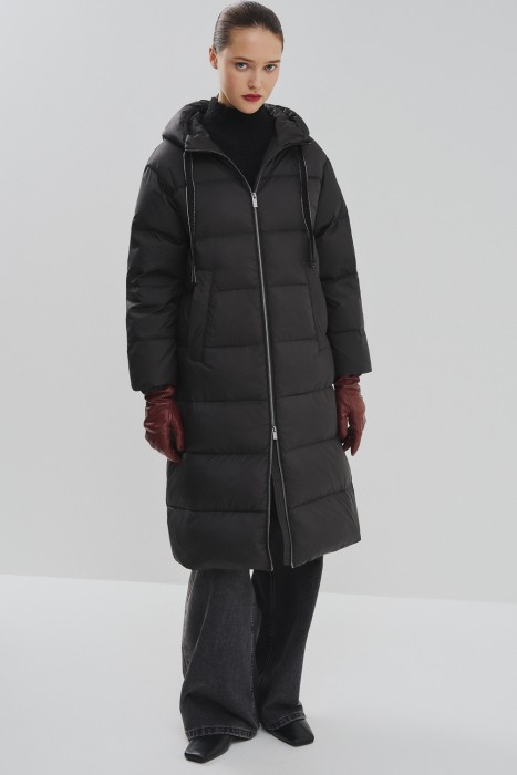 пуховик с капюшоном от бренда снежная королева вид слева