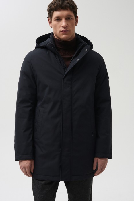 пуховик с капюшоном от бренда снежная королева вид слева