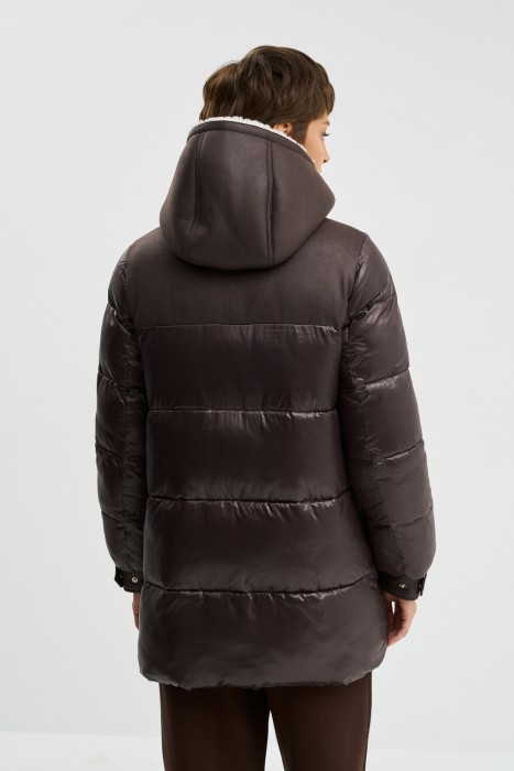 пуховик с капюшоном по цене 9120 руб вид справа