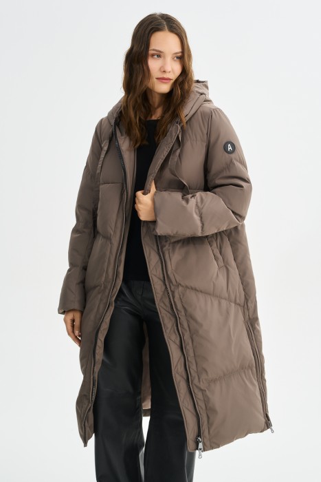 пуховик с капюшоном 799218003 фотография