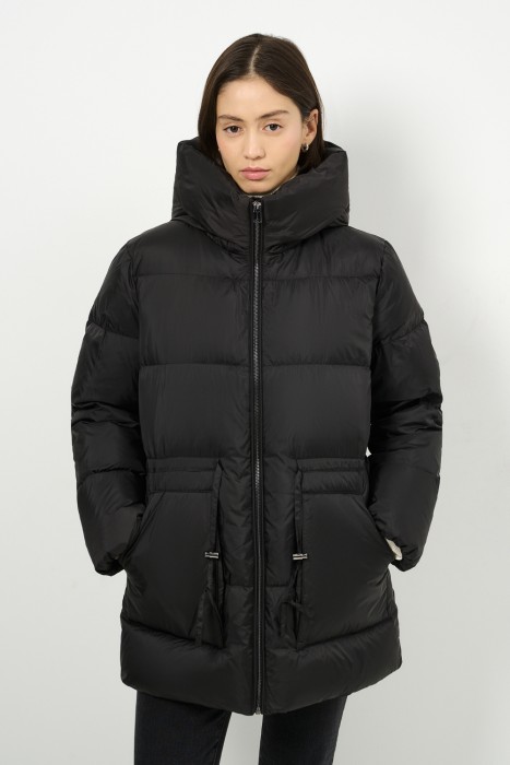 пуховик с капюшоном от бренда снежная королева вид слева