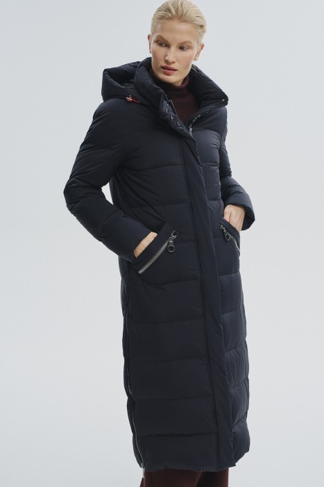 пуховик с капюшоном от бренда снежная королева вид слева