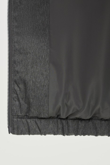 пуховик с меховой отделкой из россии вид сбоку