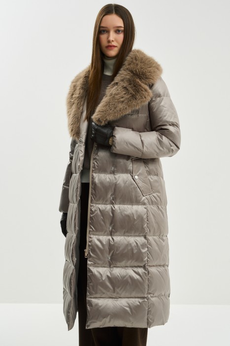 пуховик с меховой отделкой 781255003 фотография