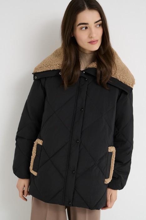 пуховик с отделкой меховой тканью от бренда снежная королева вид слева