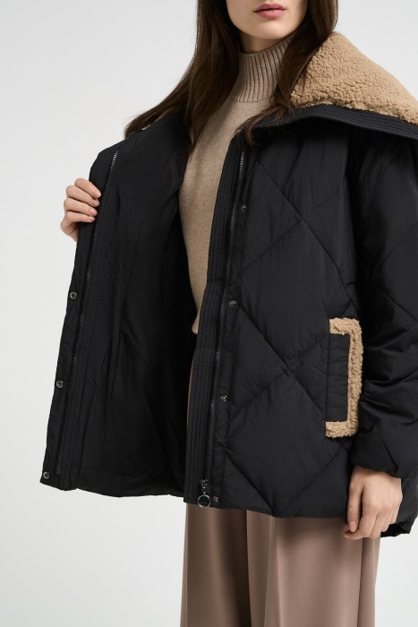 пуховик с отделкой меховой тканью из россии вид сбоку