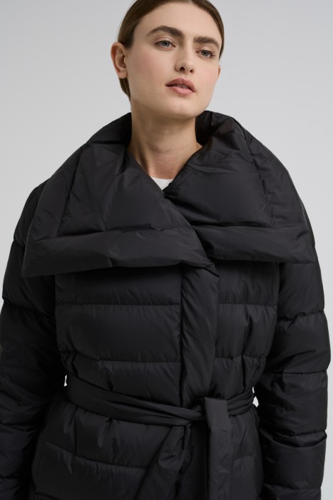 пуховик с поясом из россии вид сбоку