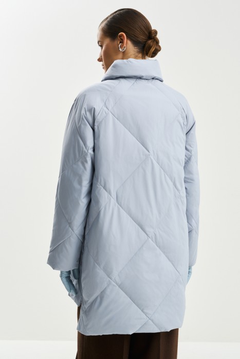 пуховик с поясом по цене 10110 руб вид справа