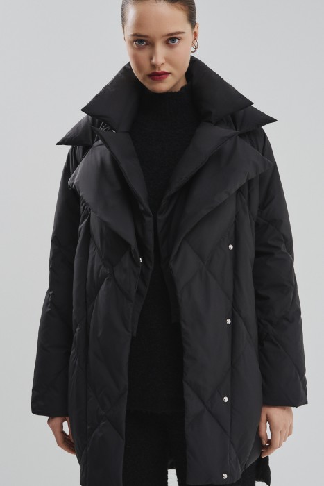 пуховик с поясом от бренда снежная королева вид слева