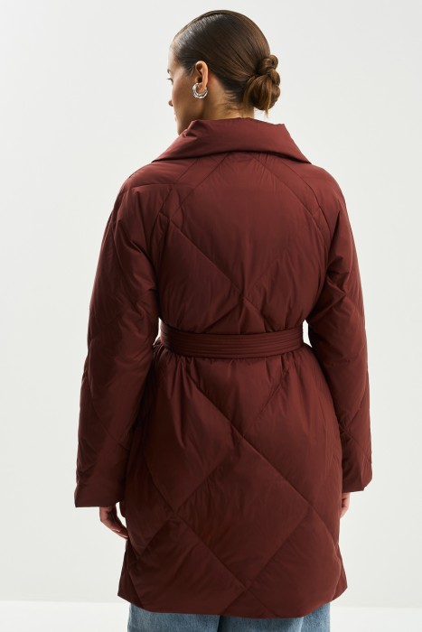 пуховик с поясом по цене 10110 руб вид справа