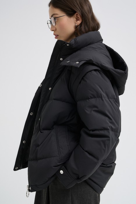 пуховик со съемными рукавами от бренда снежная королева вид слева