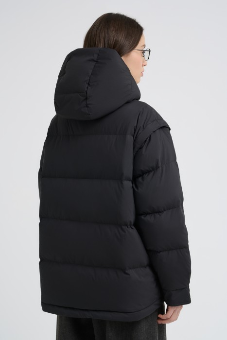 пуховик со съемными рукавами по цене 7820 руб вид справа